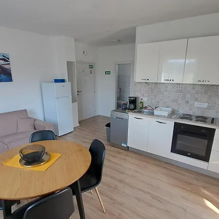 Blue Harmony 2 Apartment Malinska