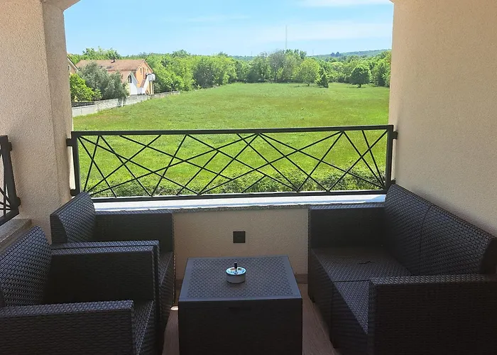 アパート Blue Harmony 2